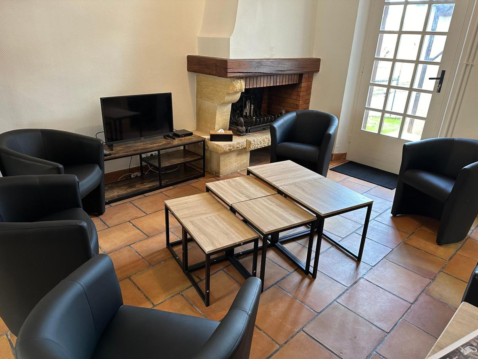Maison Nombreux Couchages, 13 Lits, 3 Sdb, Exterieur Bourges Luaran gambar